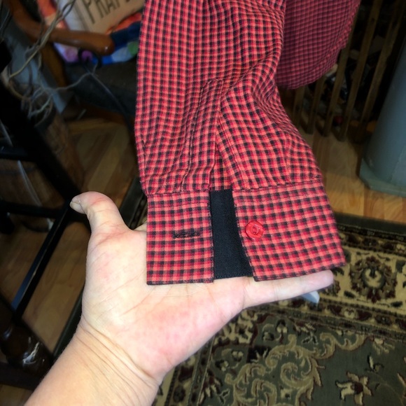 C.J BANKS SIZE LARGE FALL COLORED PLAID SHIRT POCKETS ON FRONT IN EUC - Picture 3 of 5